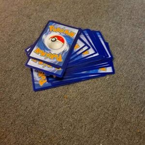 bundle of 50 Pokemon cards